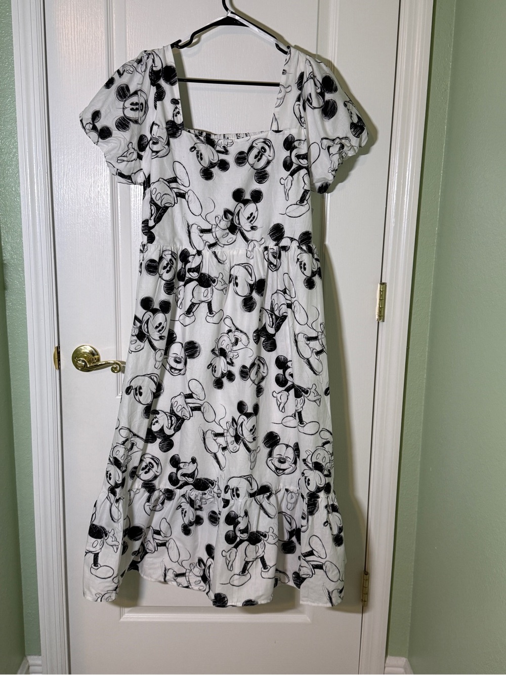 Mickey Mouse Printed Puff-Sleeve Midi Dress